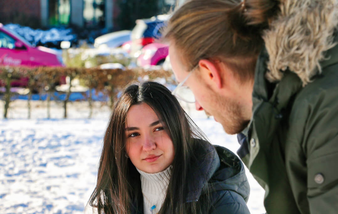Jugendliche im Gespräch